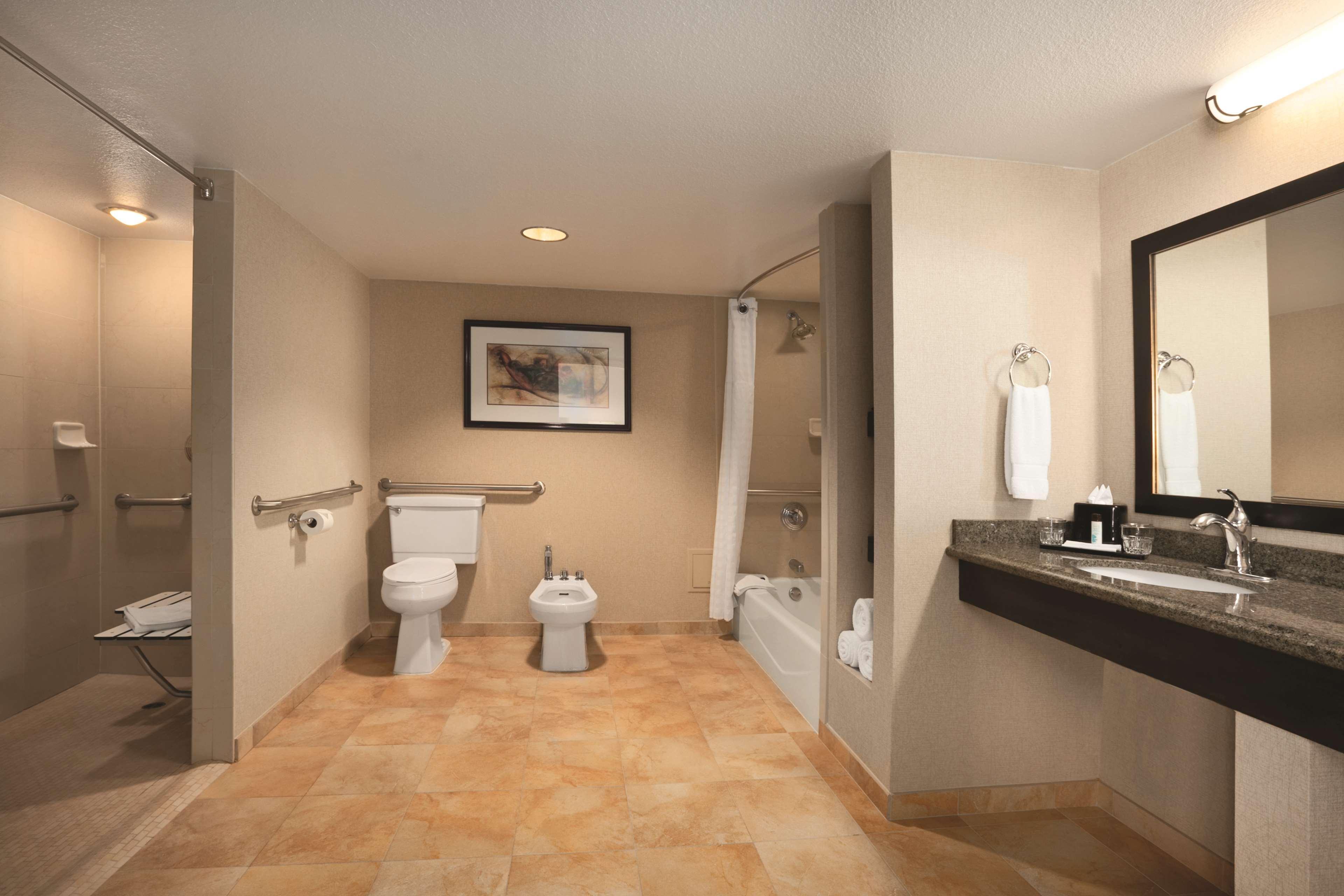 Embassy Suites By Hilton Phoenix Tempe Eksteriør billede