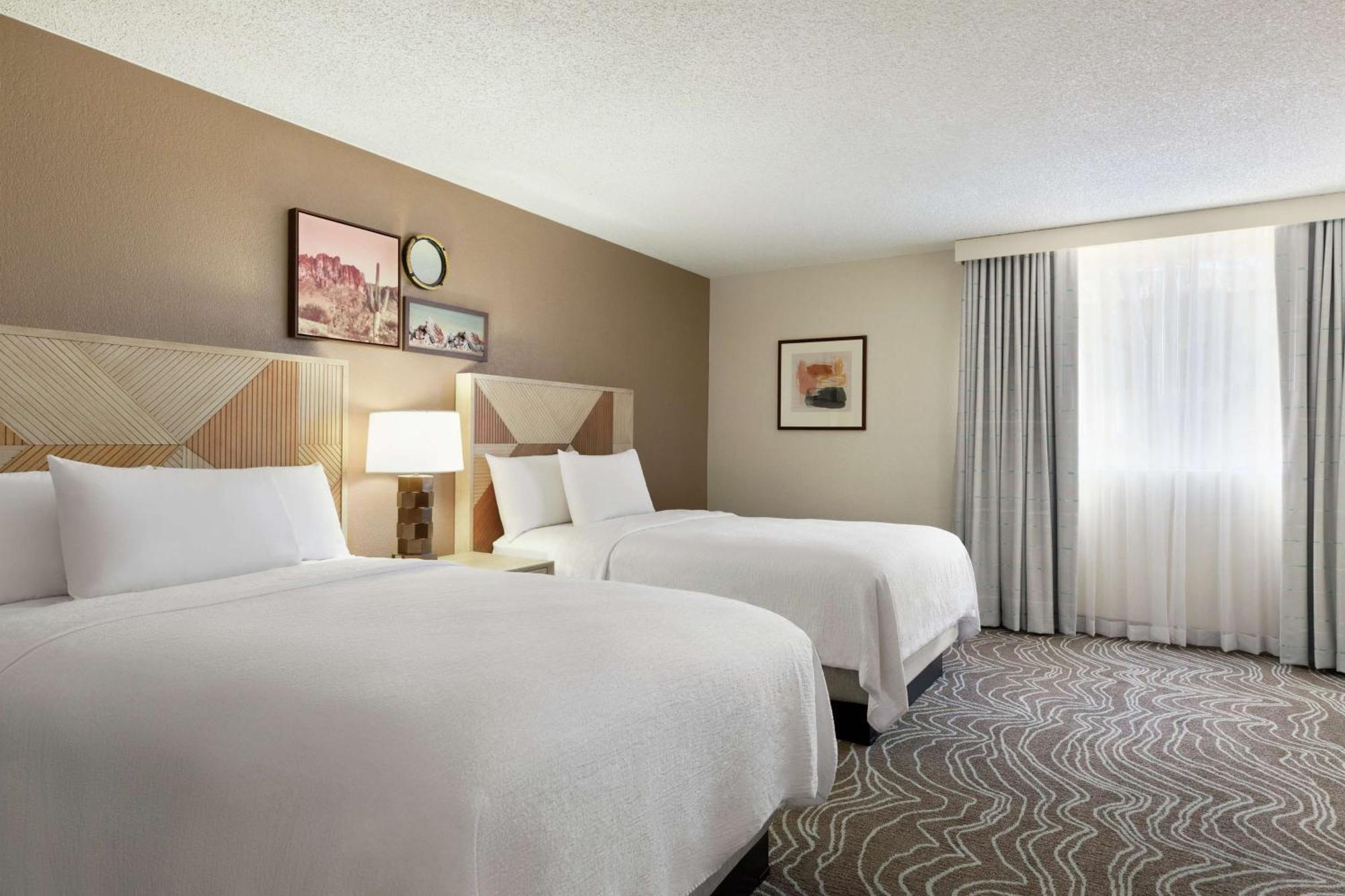 Embassy Suites By Hilton Phoenix Tempe Eksteriør billede