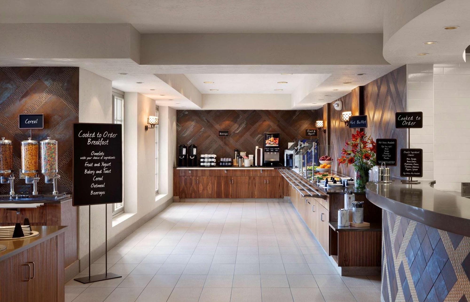 Embassy Suites By Hilton Phoenix Tempe Eksteriør billede