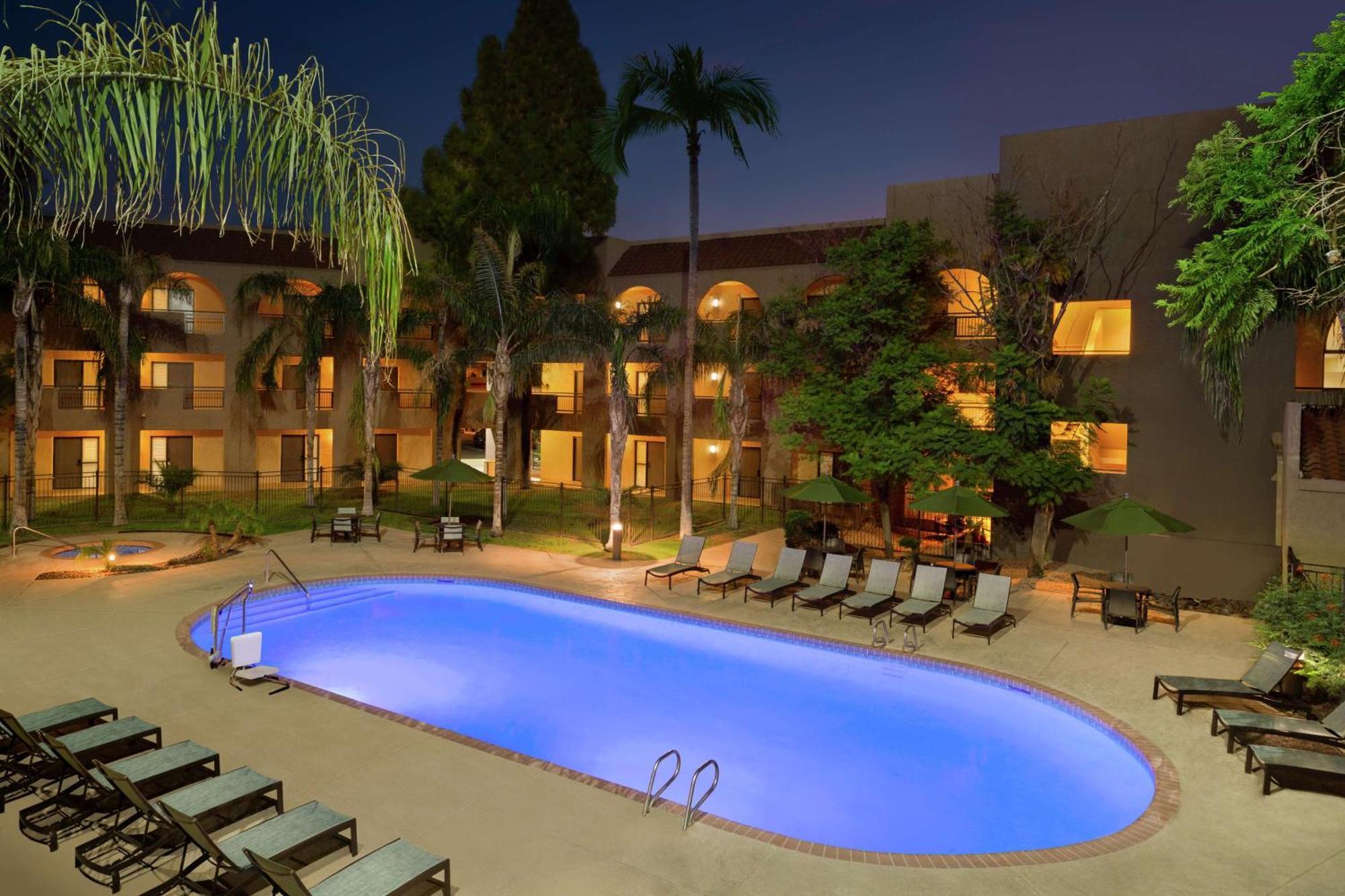 Embassy Suites By Hilton Phoenix Tempe Eksteriør billede