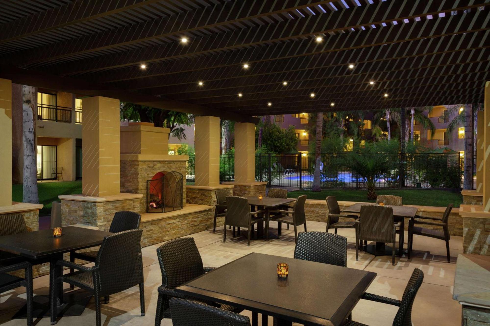 Embassy Suites By Hilton Phoenix Tempe Eksteriør billede